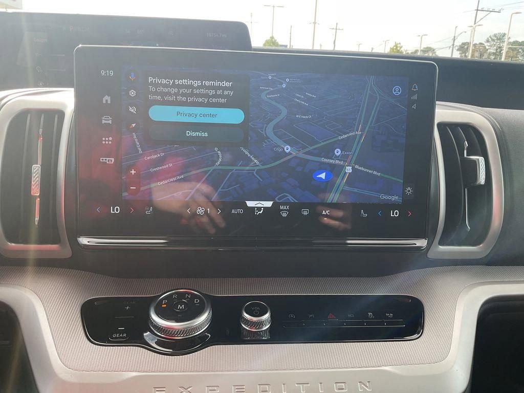 Used 2025 Ford Expedition Max Active image 30