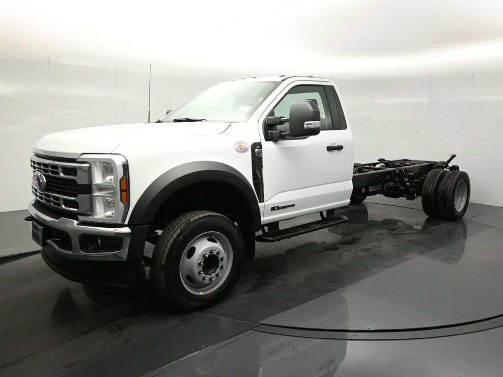 New 2025 Ford F550 2WD Regular Cab Super Duty image 4