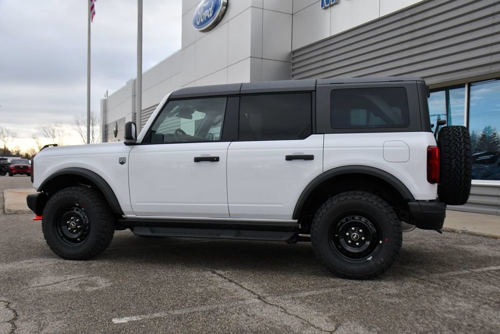Used 2026 Ford Bronco Big Bend w/ Black Diamond Package AWD/4WD image 2