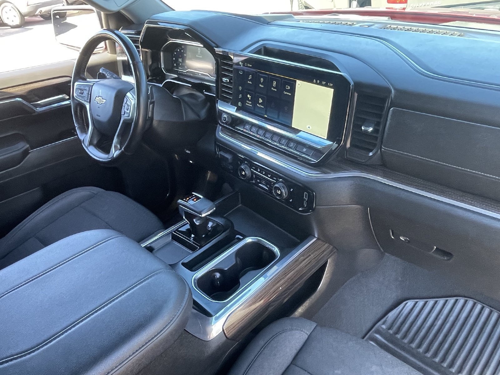 Certified 2024 Chevrolet Silverado 1500 LT w/ Z71 Off-Road Package AWD/4WD image 13