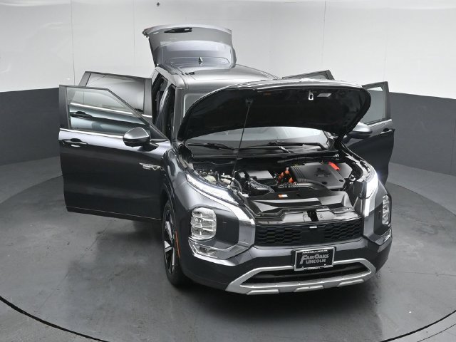 Used 2025 Mitsubishi Outlander SE AWD/4WD image 53