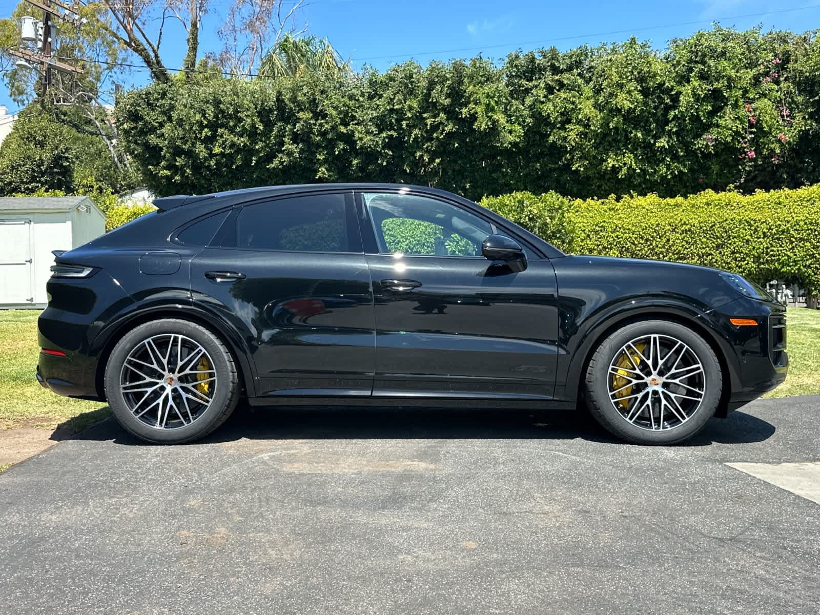New 2026 Porsche Cayenne GTS AWD/4WD image 9