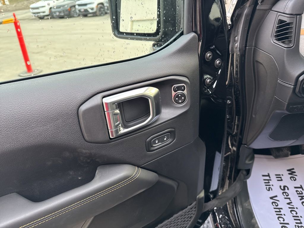 New 2025 Jeep Wrangler Sahara w/ Technology Group image 11