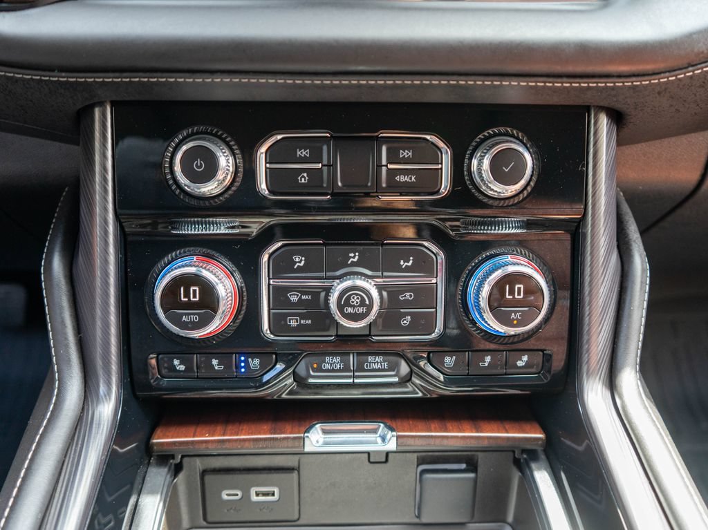 Used 2023 GMC Yukon XL Denali Ultimate AWD/4WD image 28
