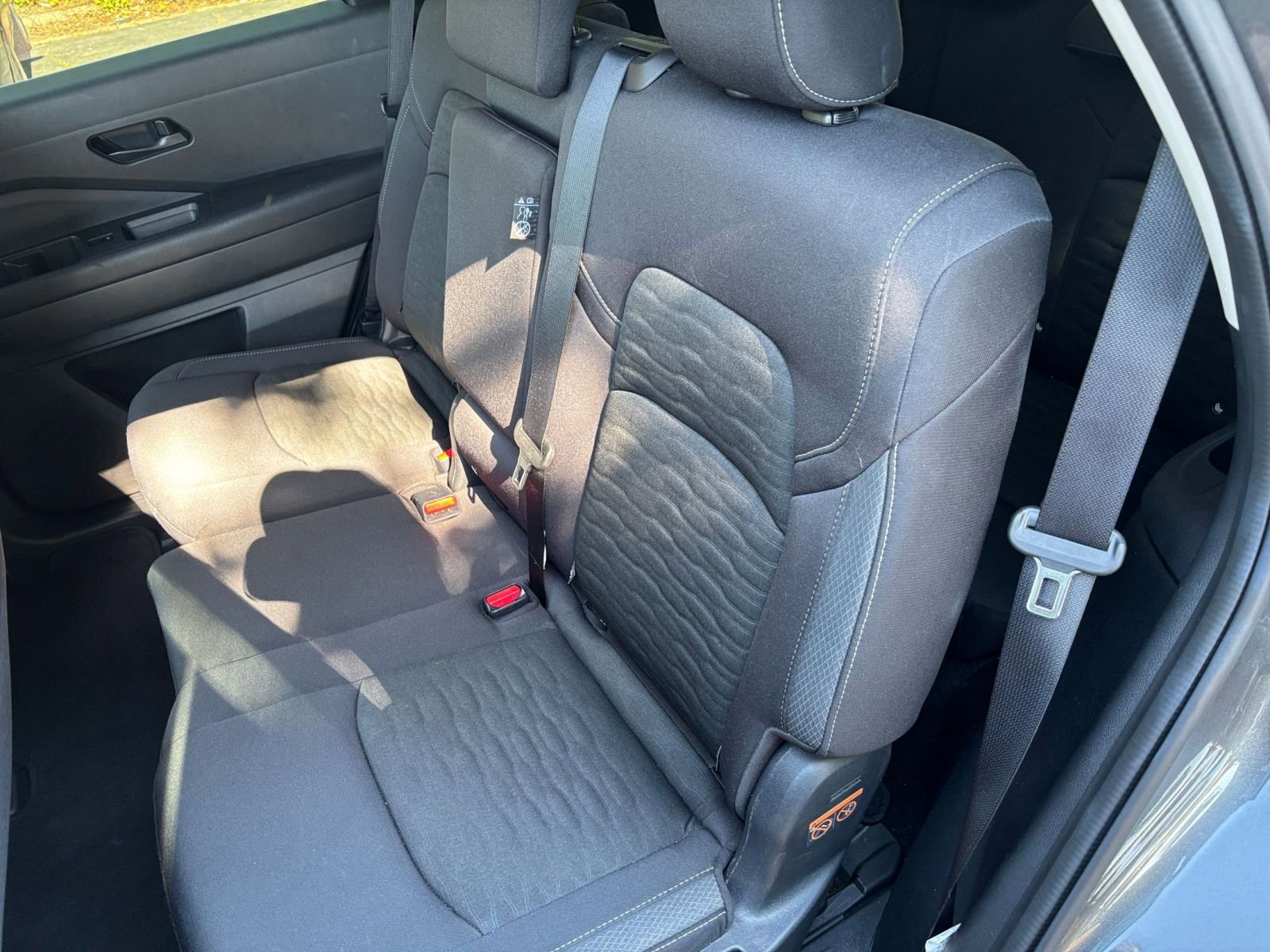 Used 2025 Nissan Pathfinder SV FWD image 36