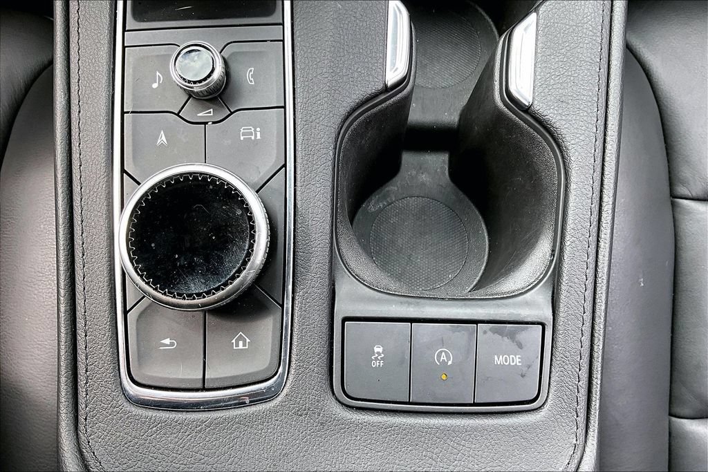 Used 2024 Cadillac XT4 Premium Luxury w/ Technology Package FWD image 24