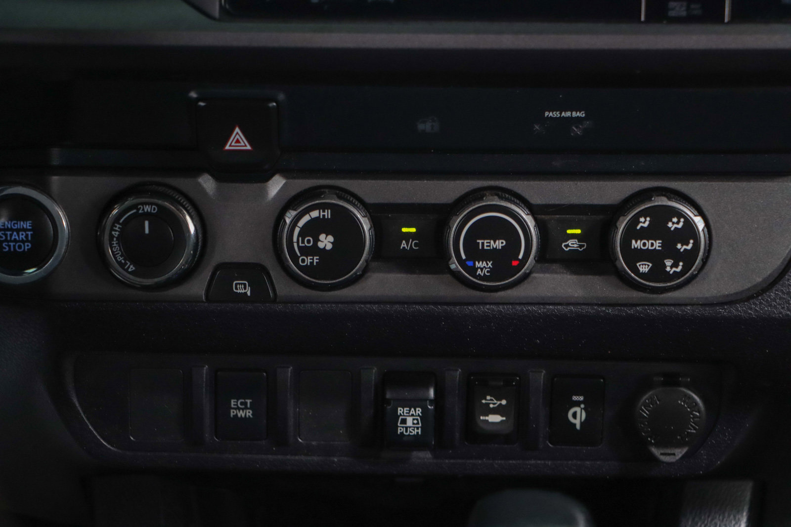 Used 2019 Toyota Tacoma TRD Sport image 22