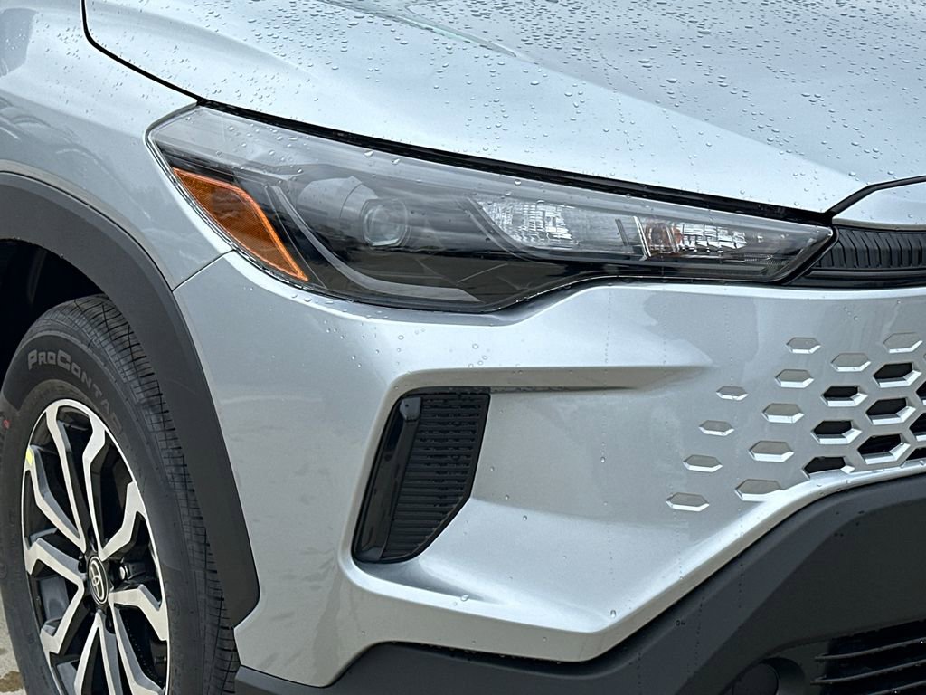 New 2026 Toyota Corolla Cross SE image 9