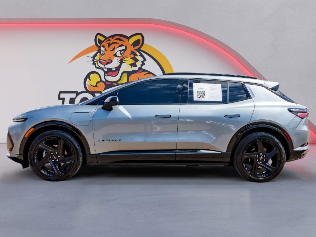 Used 2025 Chevrolet Equinox EV RS image 8