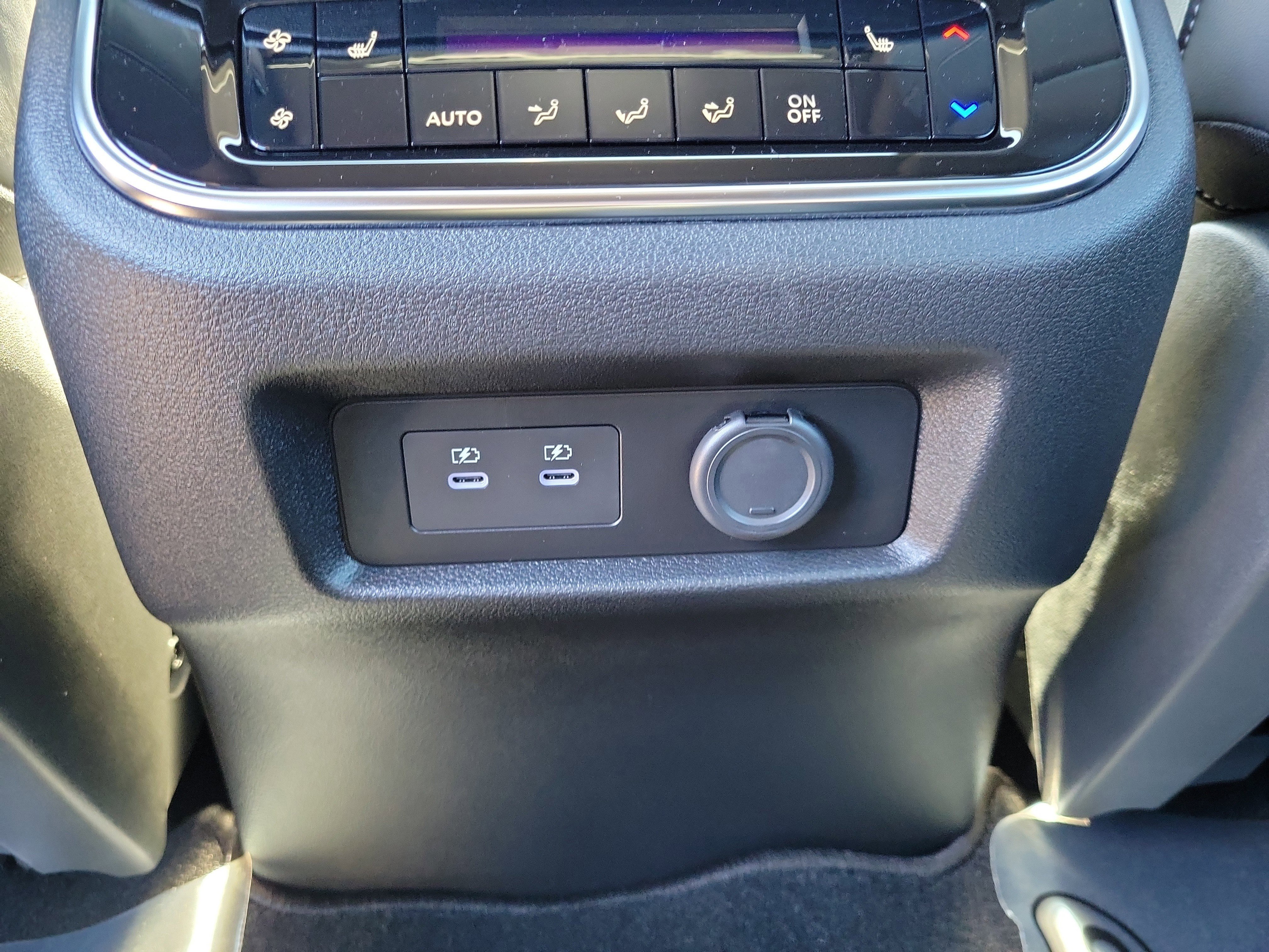 New 2026 Nissan Armada Platinum Reserve image 18