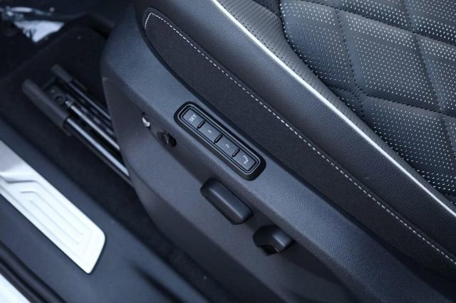 New 2026 Volkswagen Atlas SEL Premium R-Line image 13