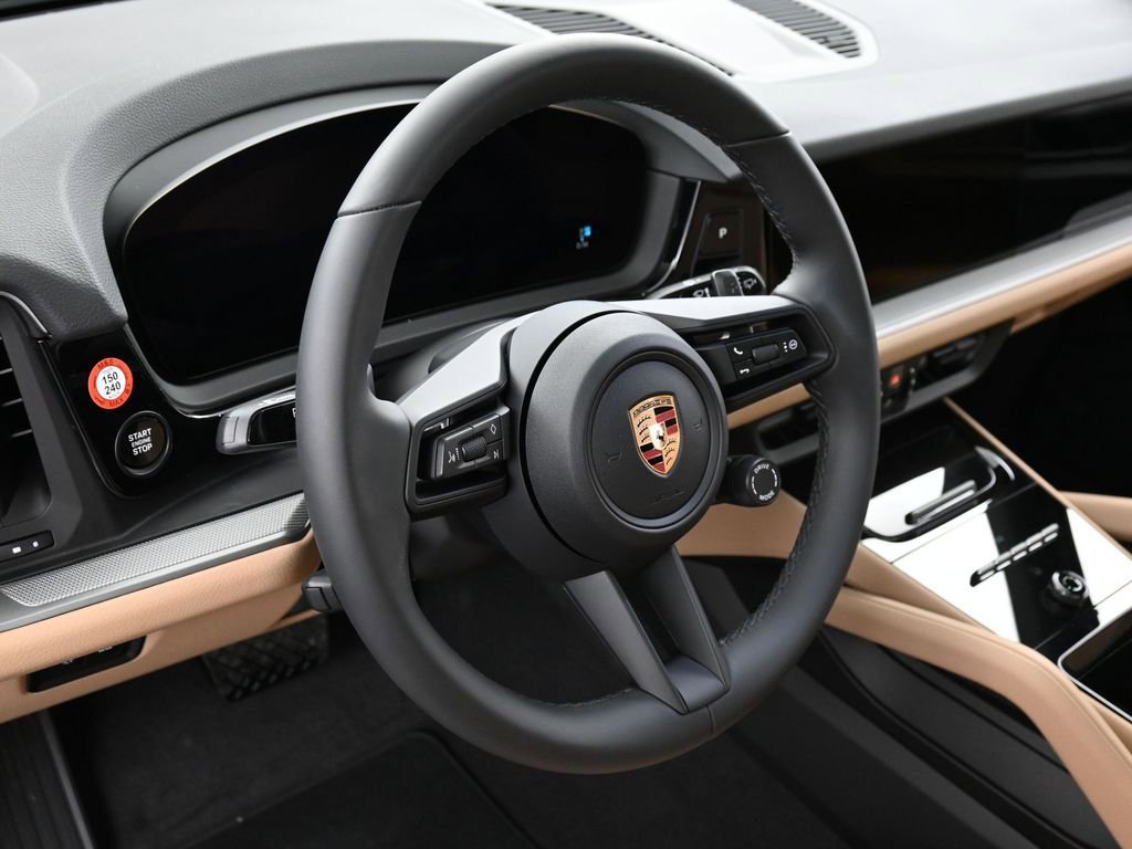 New 2026 Porsche Cayenne image 17