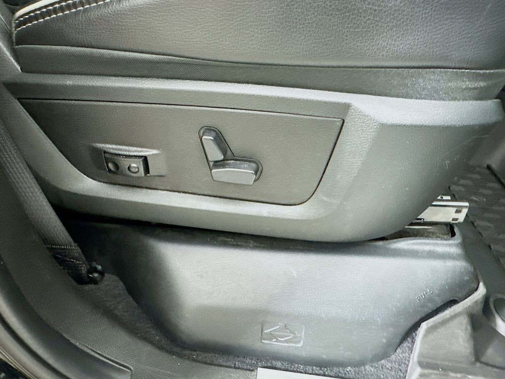 Used 2019 RAM 3500 Laramie image 24