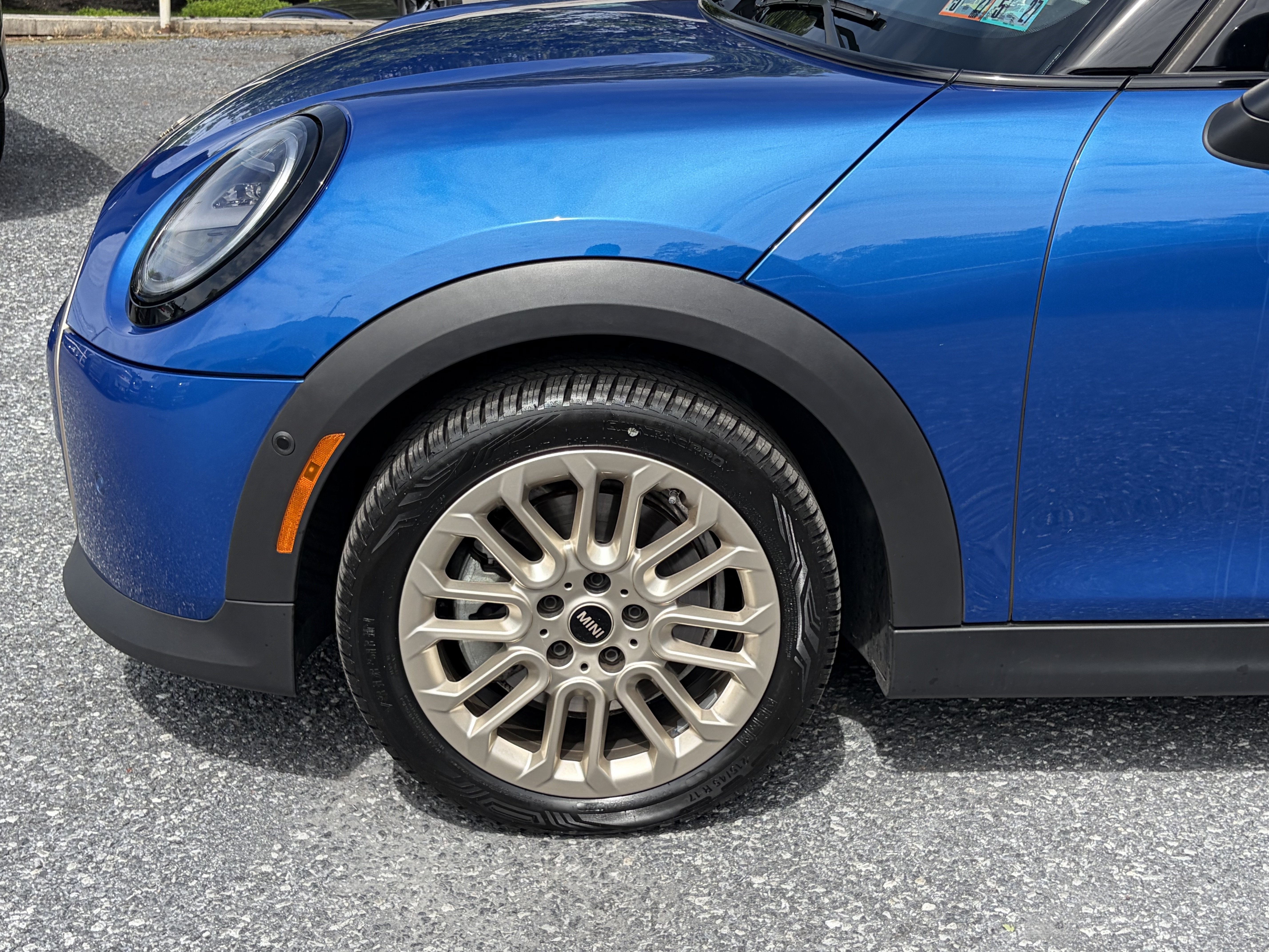 Used 2025 MINI Cooper S FWD image 4