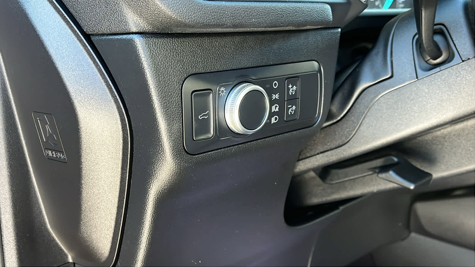 Used 2022 Ford Escape SE w/ Convenience Package image 23