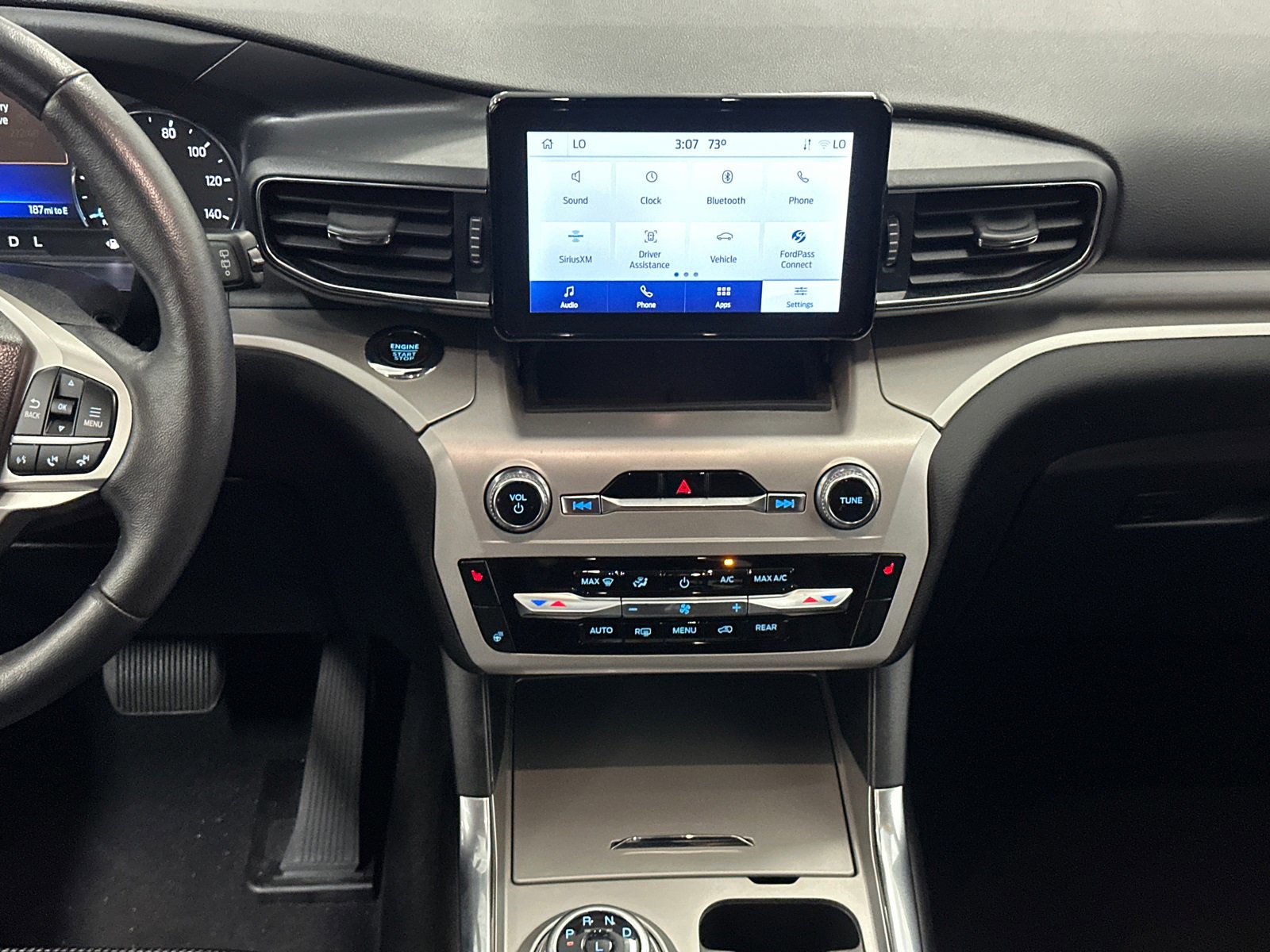 Used 2022 Ford Explorer XLT w/ Equipment Group 202A image 20