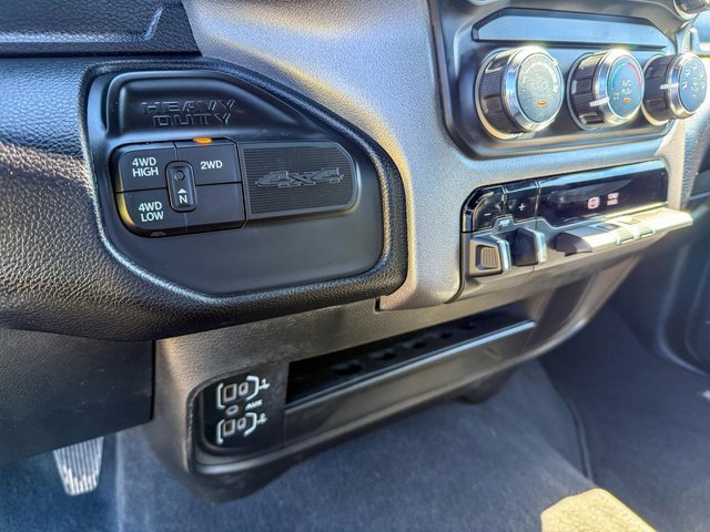 Used 2024 RAM 3500 Big Horn image 15
