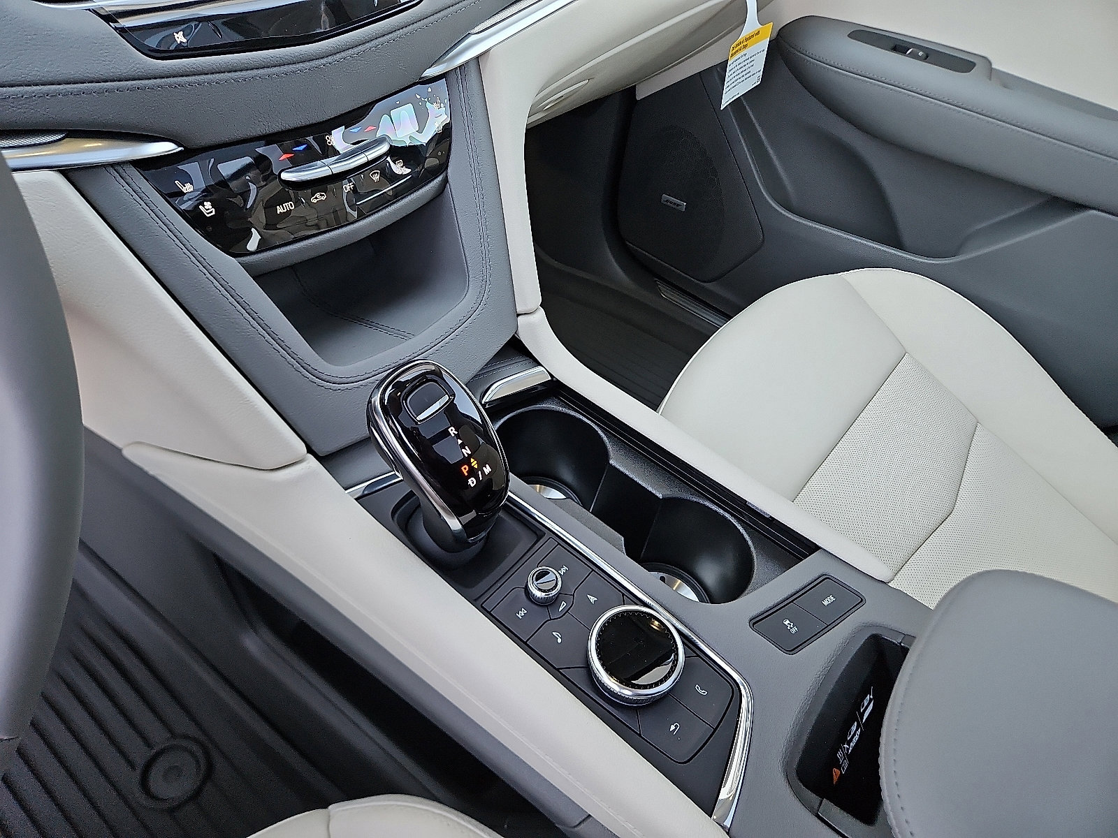 New 2026 Cadillac XT5 Premium Luxury w/ Driver Assist Package image 23