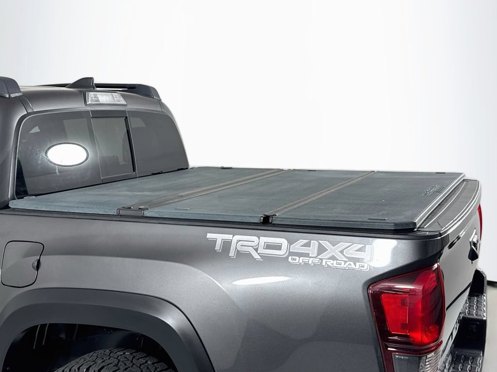 Used 2019 Toyota Tacoma TRD Off-Road AWD/4WD image 9