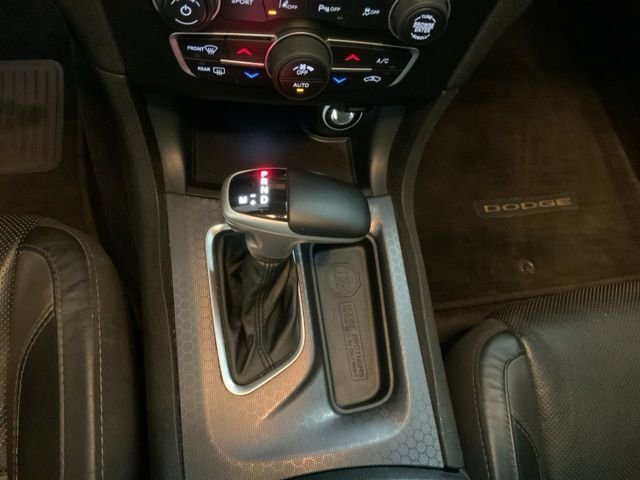Used 2017 Dodge Charger R/T w/ Premium Group RWD image 19