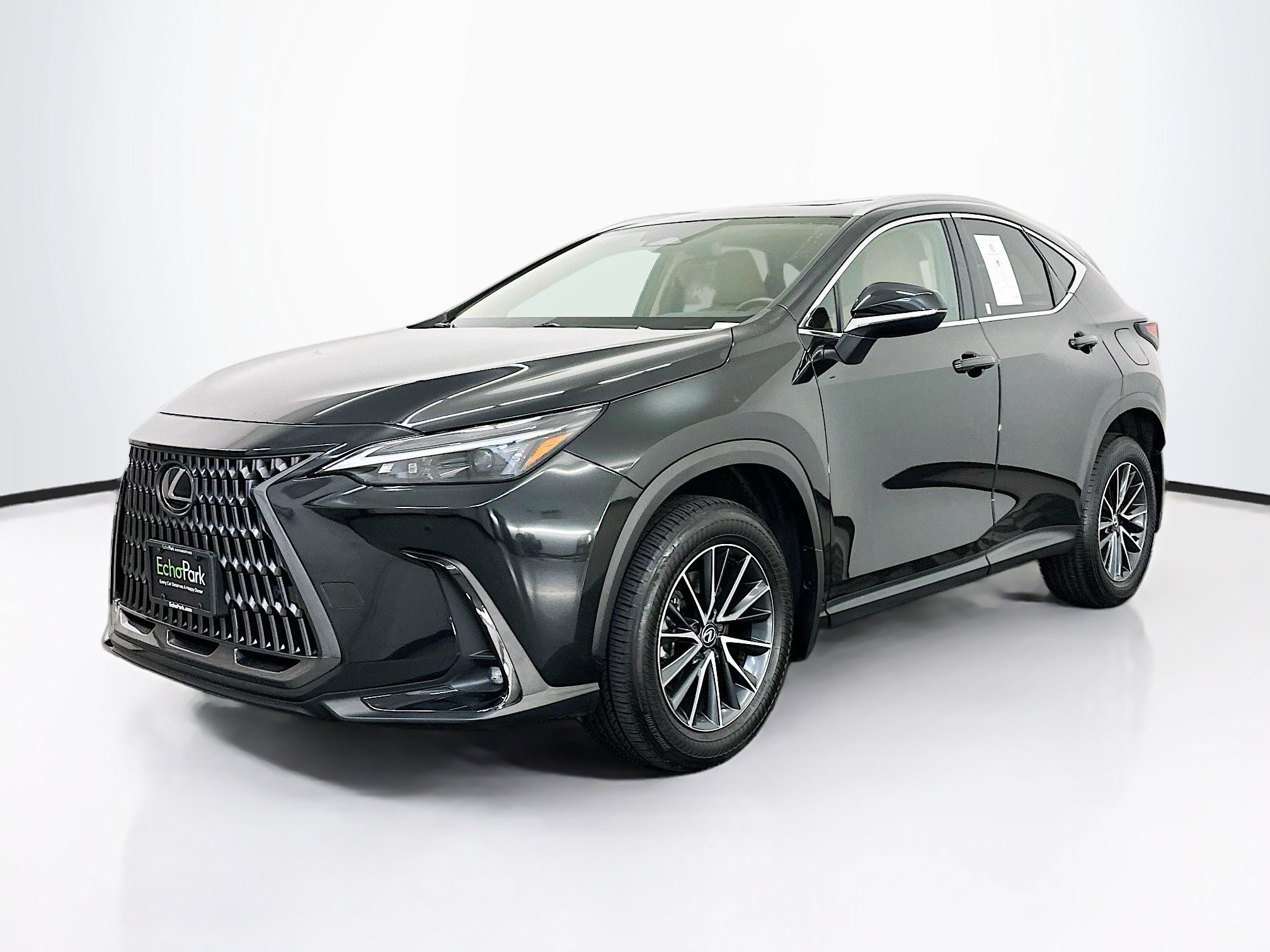 Used 2025 Lexus NX 350 AWD w/ Accessory Package (2T) image 3