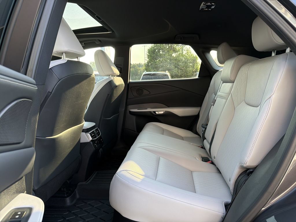 Used 2025 Lexus RX 350 Premium Plus w/ Convenience Package AWD/4WD image 13