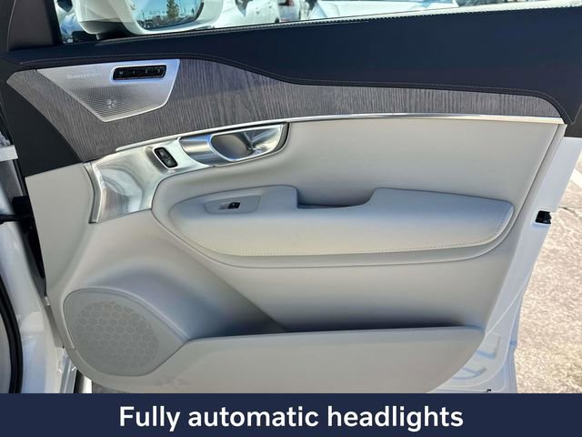 Used 2023 Volvo XC90 B6 Ultimate w/ Lounge Package image 19