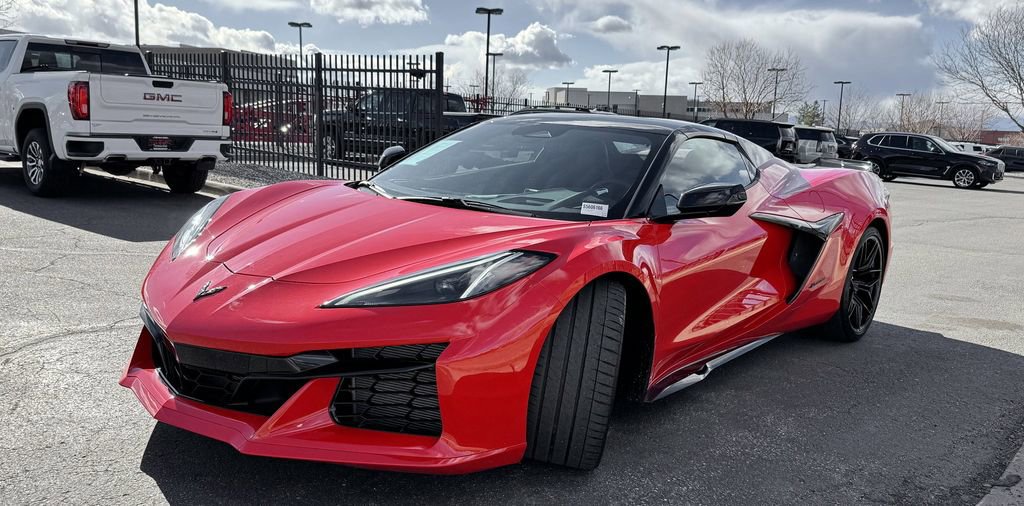 Used 2025 Chevrolet Corvette Z06 image 4