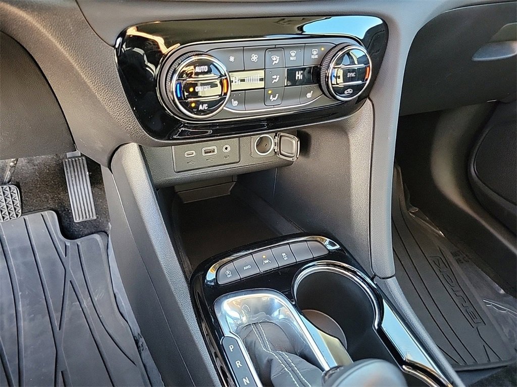 Used 2023 Buick Encore GX Select image 27
