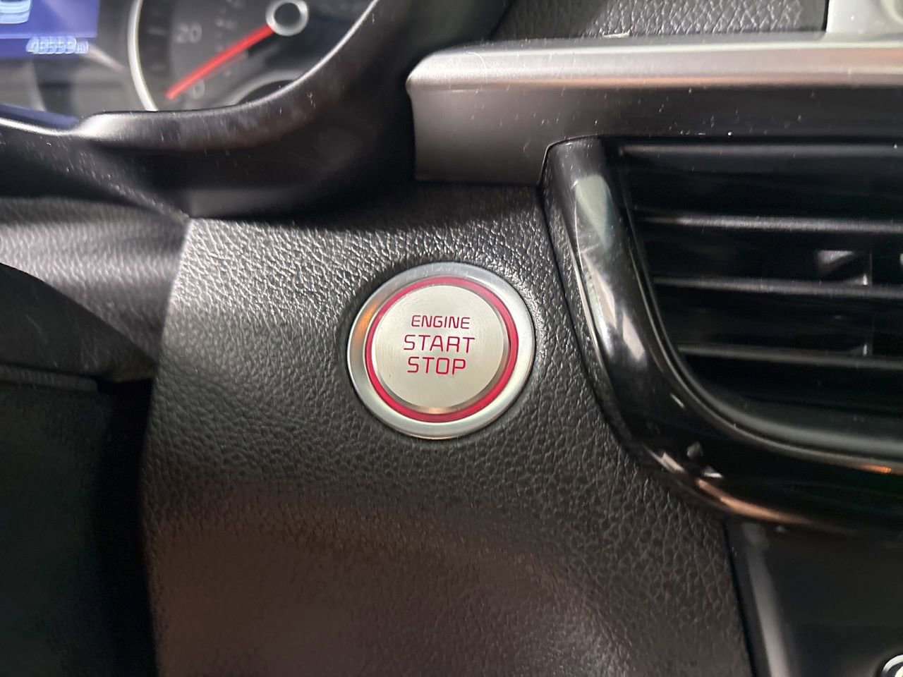 Used 2020 Kia Optima S image 14