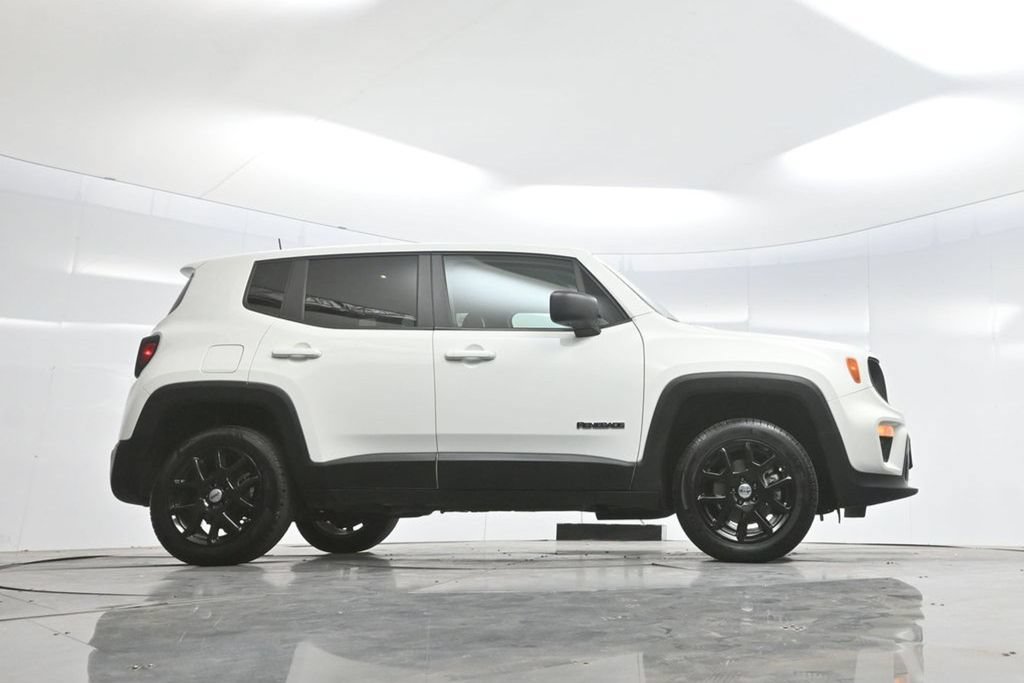 Used 2023 Jeep Renegade Latitude AWD/4WD image 58