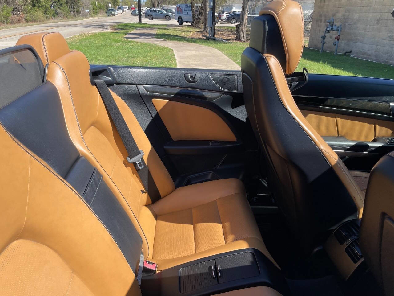 Used 2014 Mercedes-Benz E 550 Cabriolet image 26