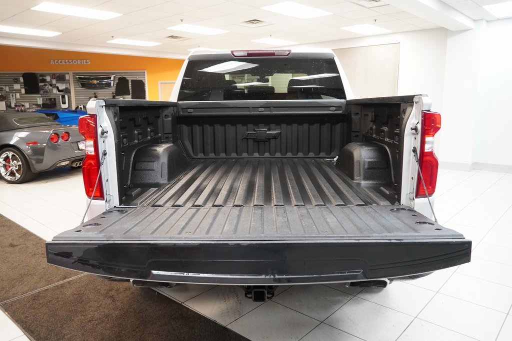 Used 2020 Chevrolet Silverado 1500 LT Trail Boss w/ Bed Protection Package image 9
