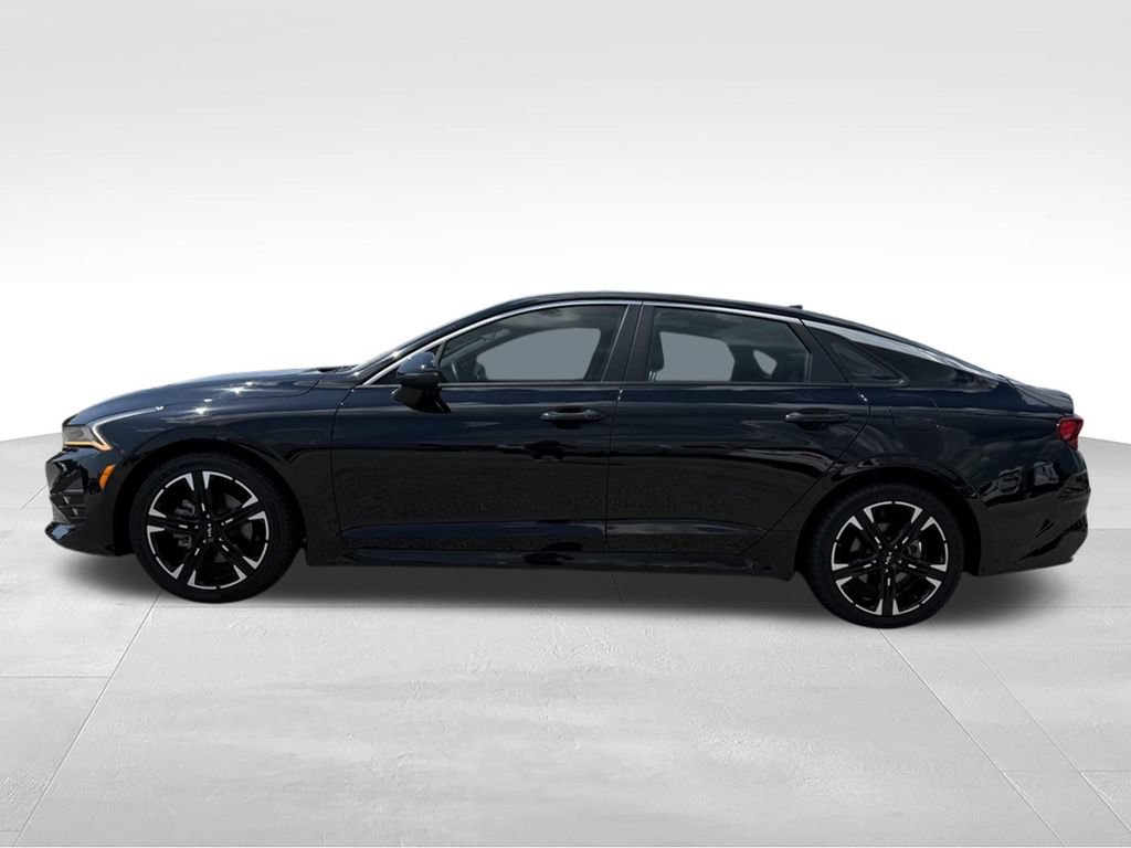 Used 2022 Kia K5 GT-Line FWD image 2