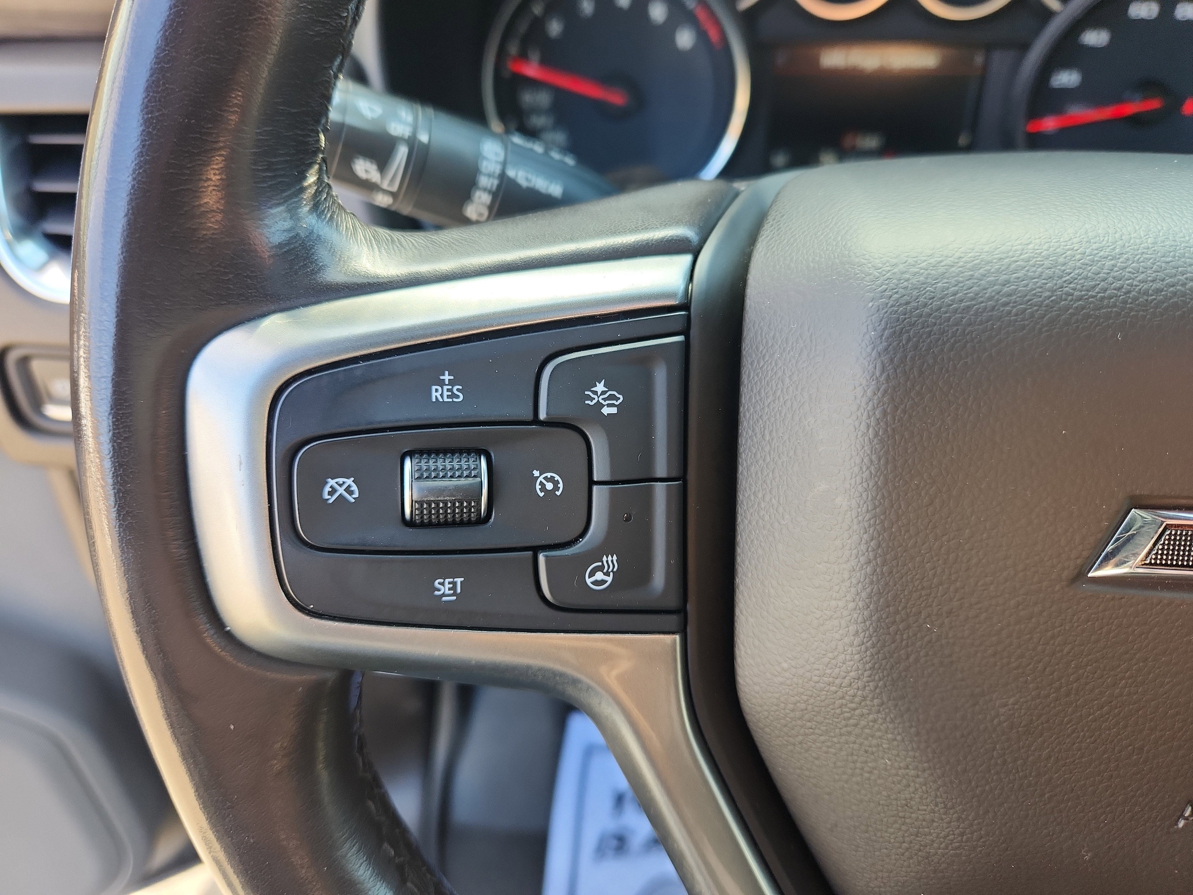 Used 2021 Chevrolet Tahoe Z71 w/ Z71 Signature Package image 29