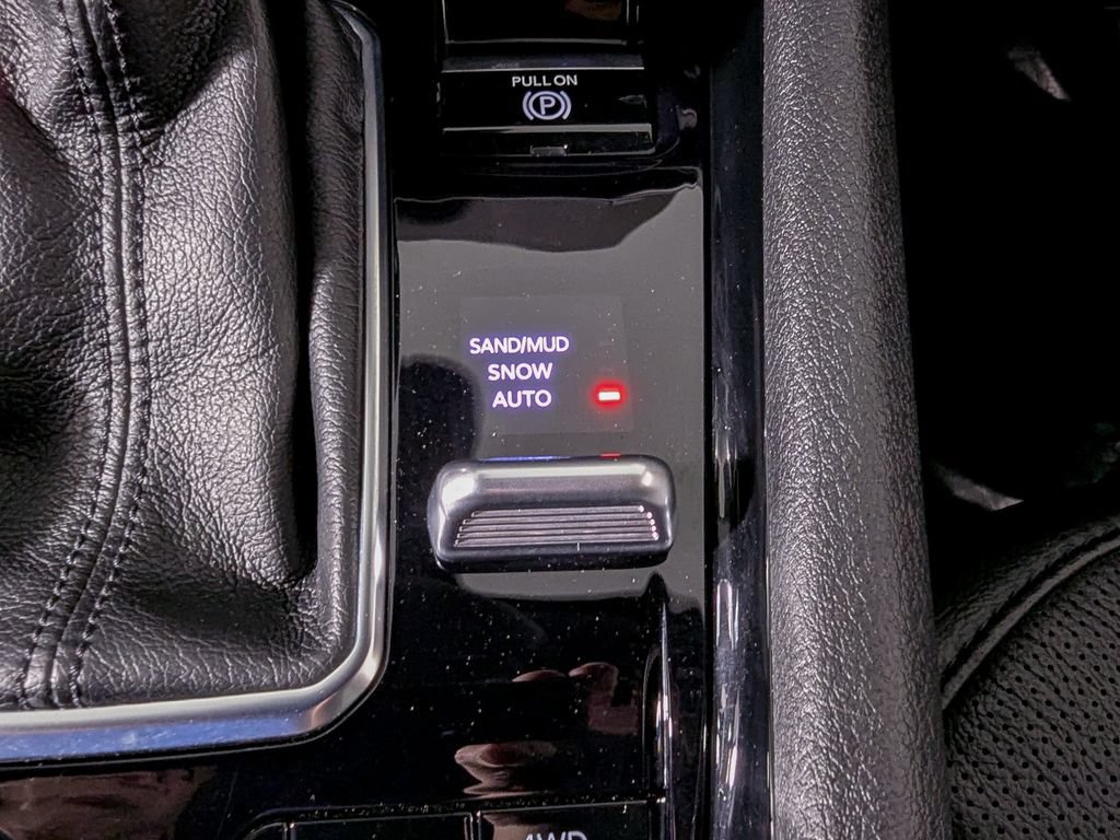 Used 2023 Jeep Compass Limited w/ Elite Group AWD/4WD image 40