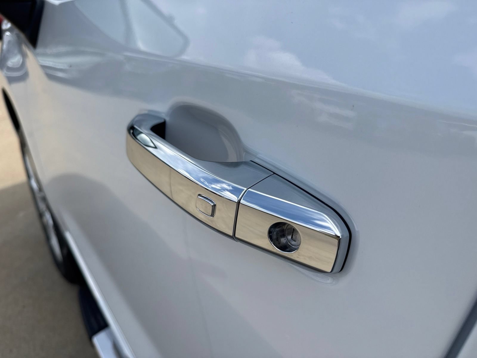 New 2026 Chevrolet Silverado 1500 High Country w/ High Country Premium Package AWD/4WD image 10