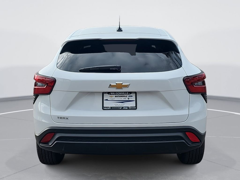 New 2026 Chevrolet Trax LS w/ LS Convenience Package image 4