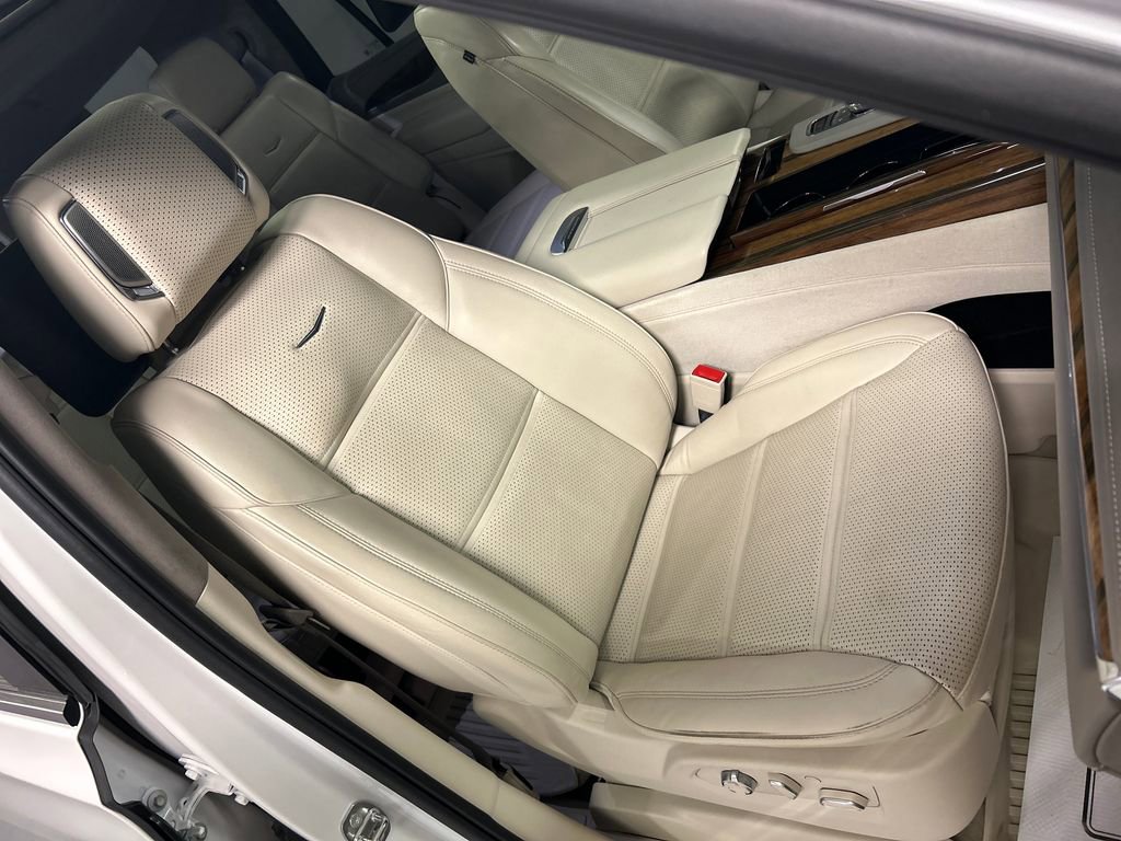 Used 2023 Cadillac Escalade Premium Luxury Platinum w/ LPO, Floor Liner Package AWD/4WD image 28