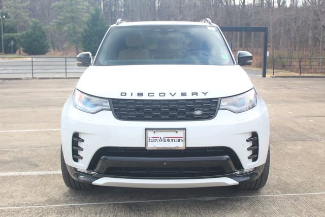 Used 2025 Land Rover Discovery Dynamic SE image 8