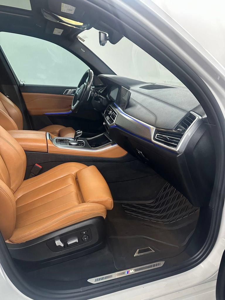 Used 2021 BMW X5 xDrive40i w/ M Sport Package AWD/4WD image 33