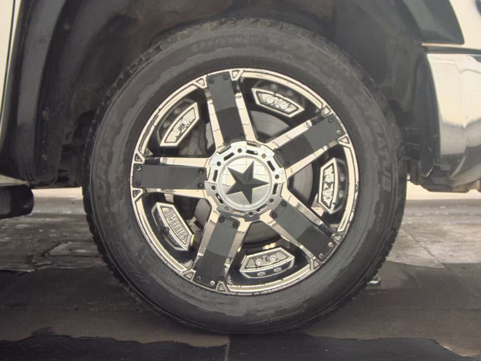 Used 2014 Toyota Tundra Limited image 10