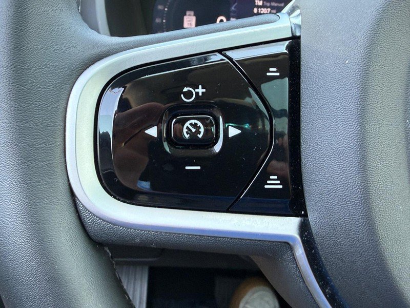 Certified 2026 Volvo XC90 B6 Ultra AWD/4WD image 21