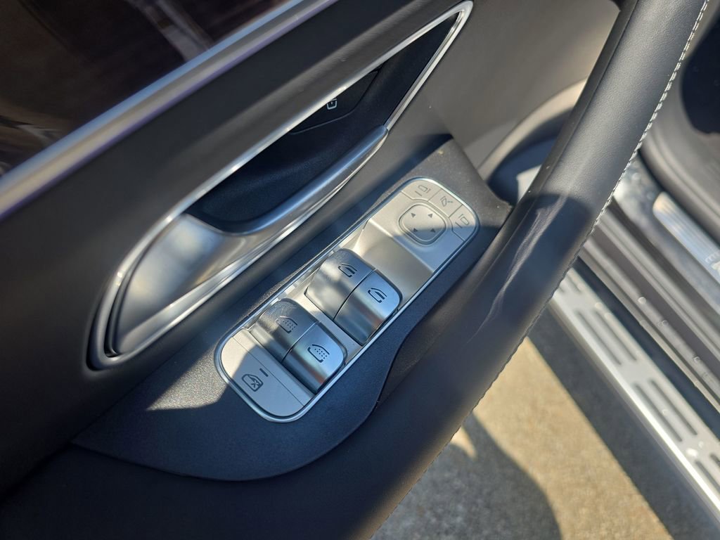 New 2026 Mercedes-Benz GLS 580 4MATIC image 11