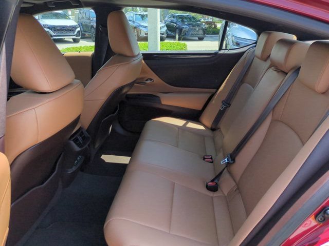 Used 2019 Lexus ES 300h w/ Premium Package FWD image 13