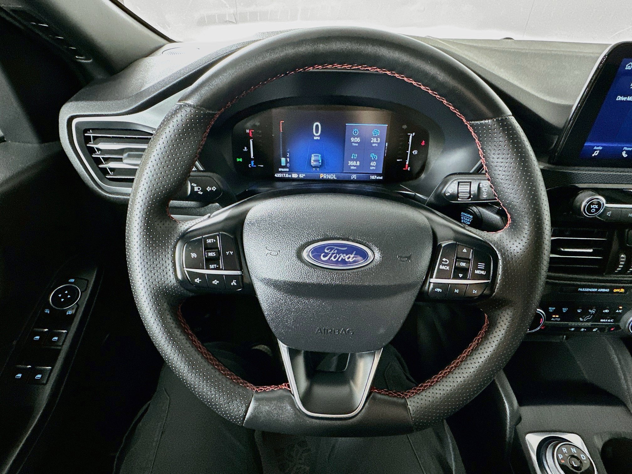 Used 2025 Ford Escape ST-Line Select AWD/4WD image 11