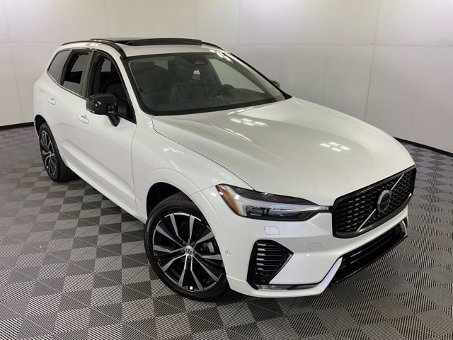 Used 2024 Volvo XC60 B5 Plus w/ Protection Package Premier AWD/4WD image 42