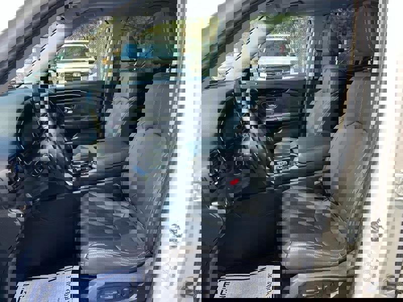 Used 2024 Honda Pilot Touring image 7