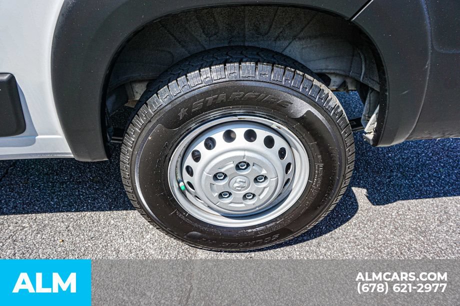 Used 2025 RAM ProMaster 2500 w/ Convenience Group FWD image 17