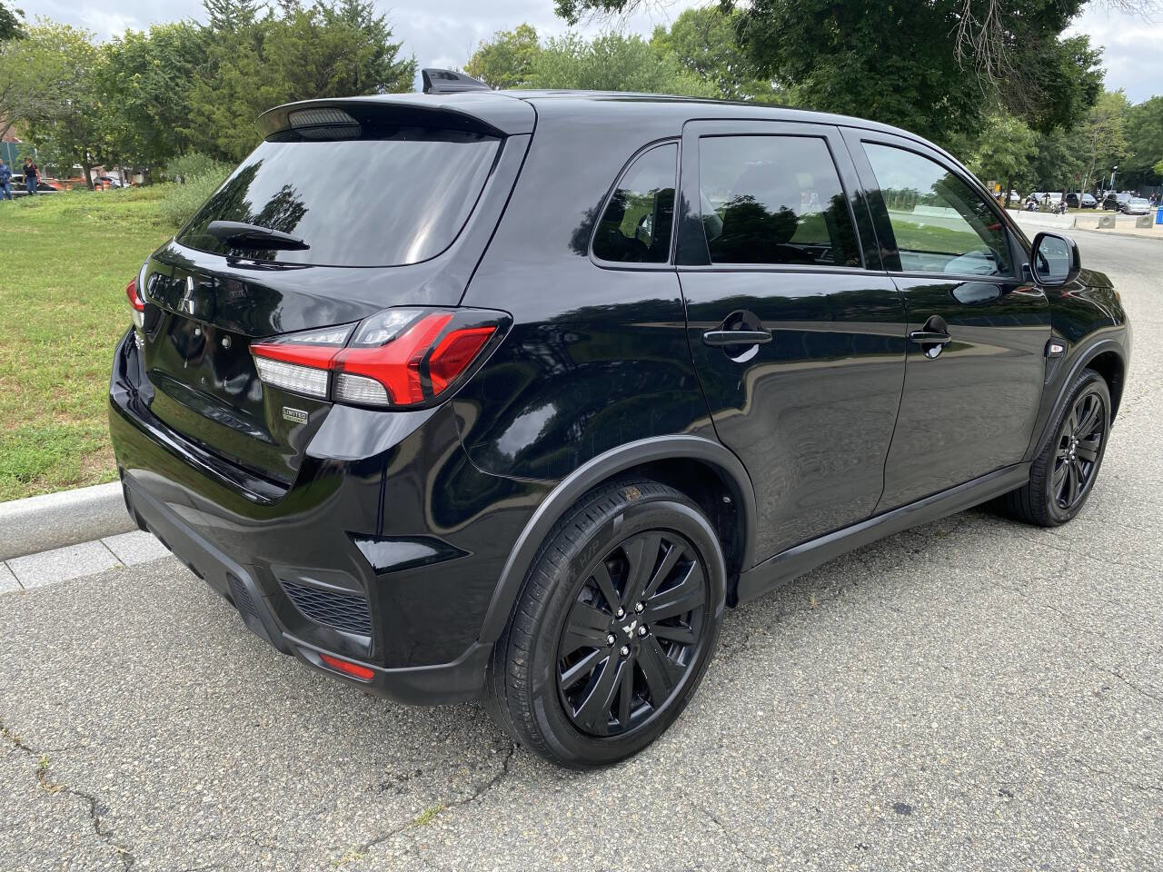 Used 2021 Mitsubishi Outlander Sport LE image 5